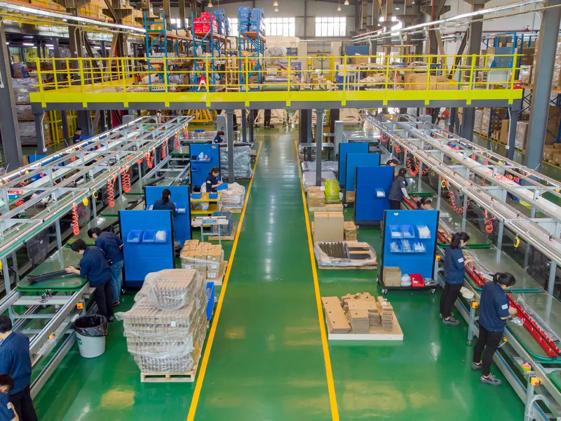Turnkey contract manufacturing assembly floor and precision equipment at Komaspec