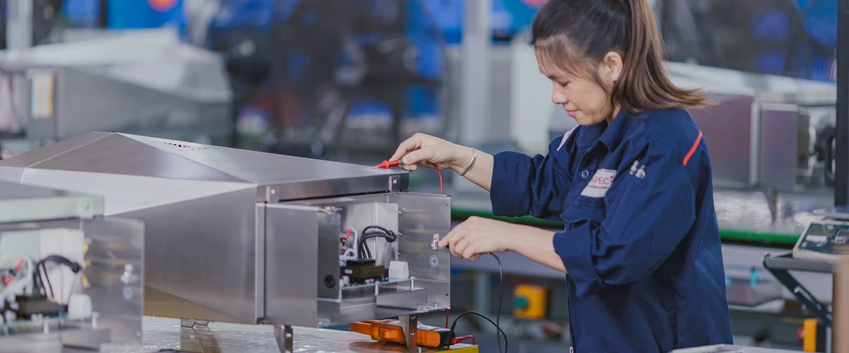 Quality inspection lab and fixture validation at Komaspec